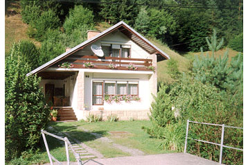 Slovacia Byt Staré Hory, Exteriorul